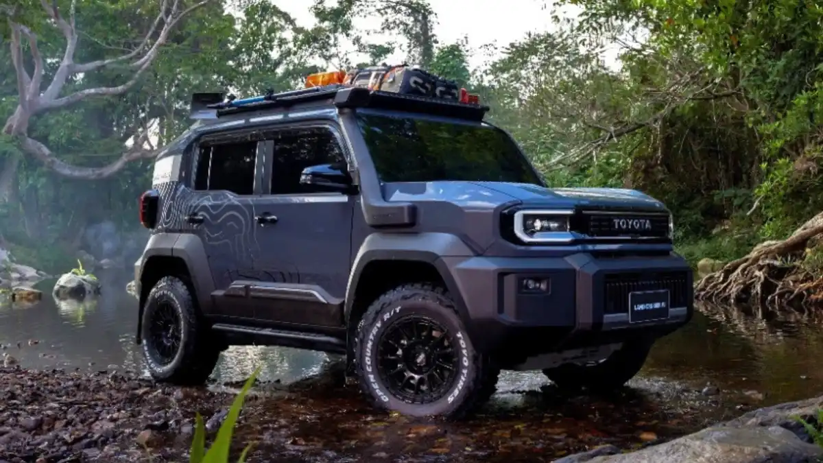 Toyota Land Cruiser FJ Thailand में लॉन्च, Mini Fortuner जैसी SUV भारत में जल्द आ सकता है